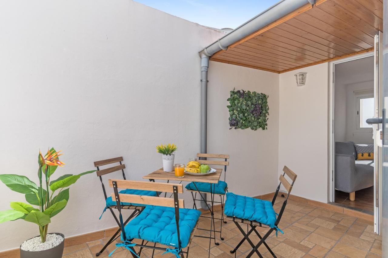 Apartment Home2book Charming Attic Center, Terrace
